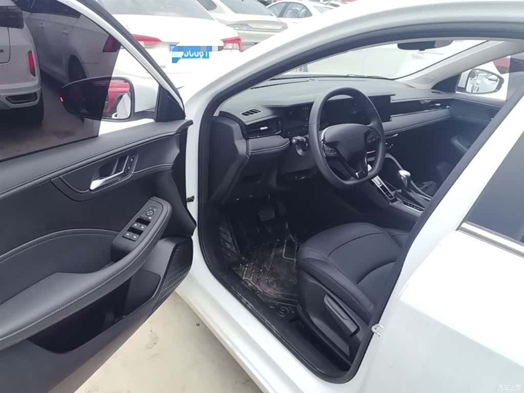Roewe i5, 2026 16