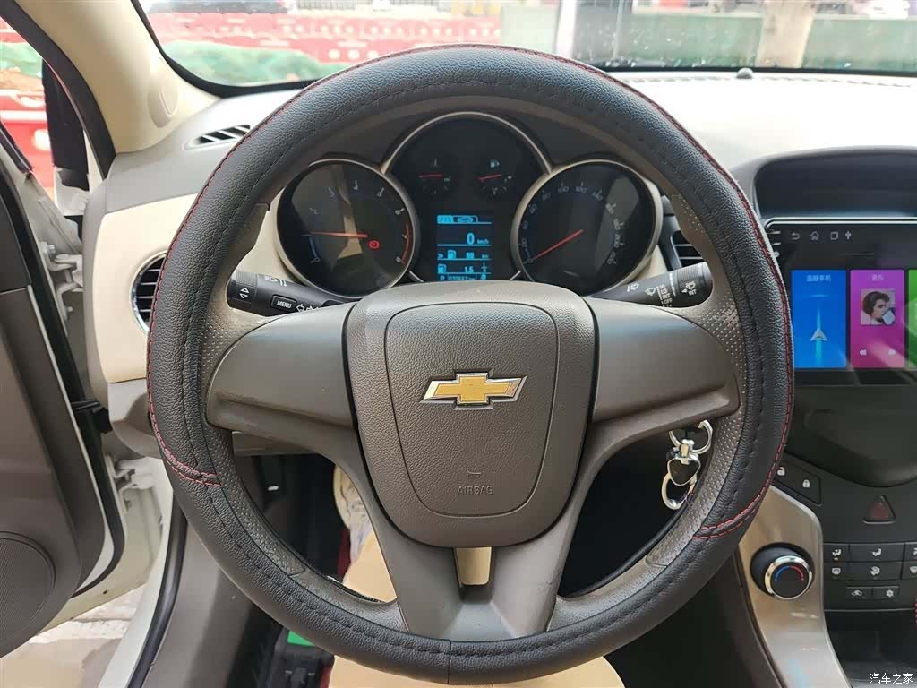 Chevrolet SE, 2016 3