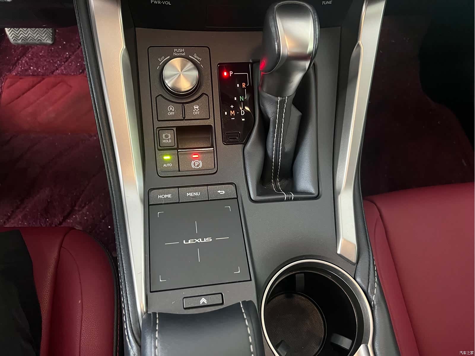 Lexus NX, 2021 14