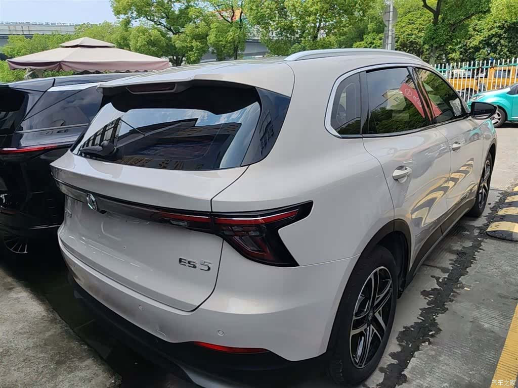 MG ES5, 2024 7