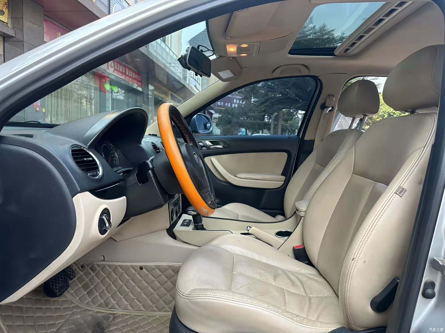 Volkswagen Lavida, 2011 4