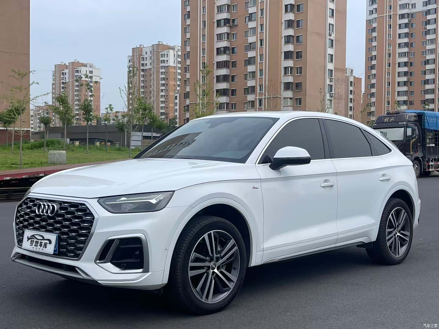 Audi Q5L, 2021 1