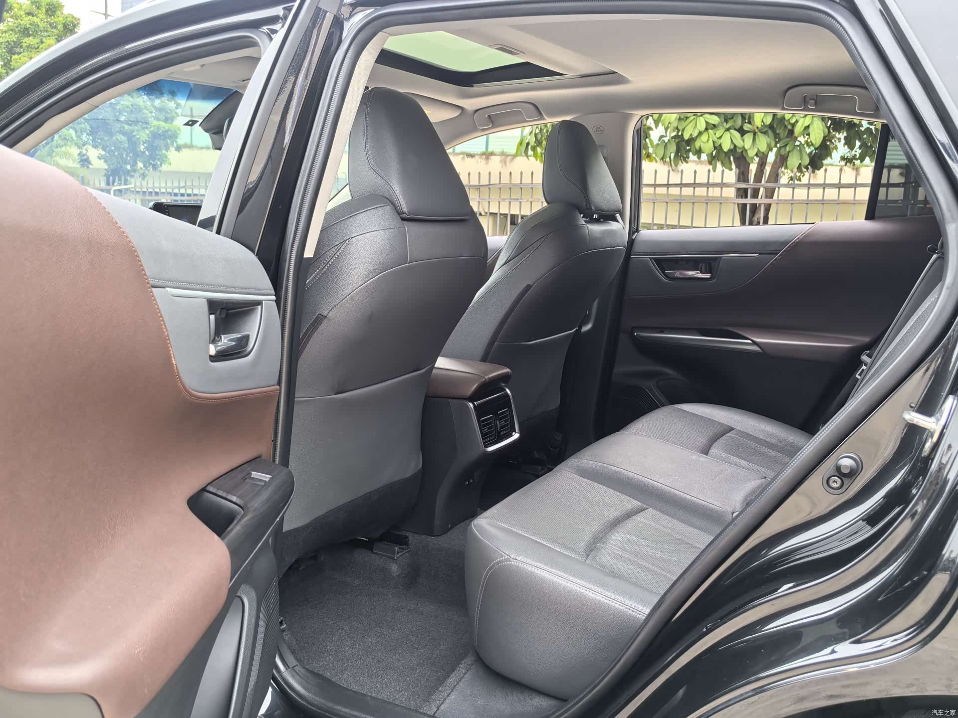 Toyota Harrier, 2022 11