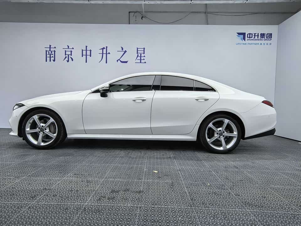 Mercedes-Benz CLS