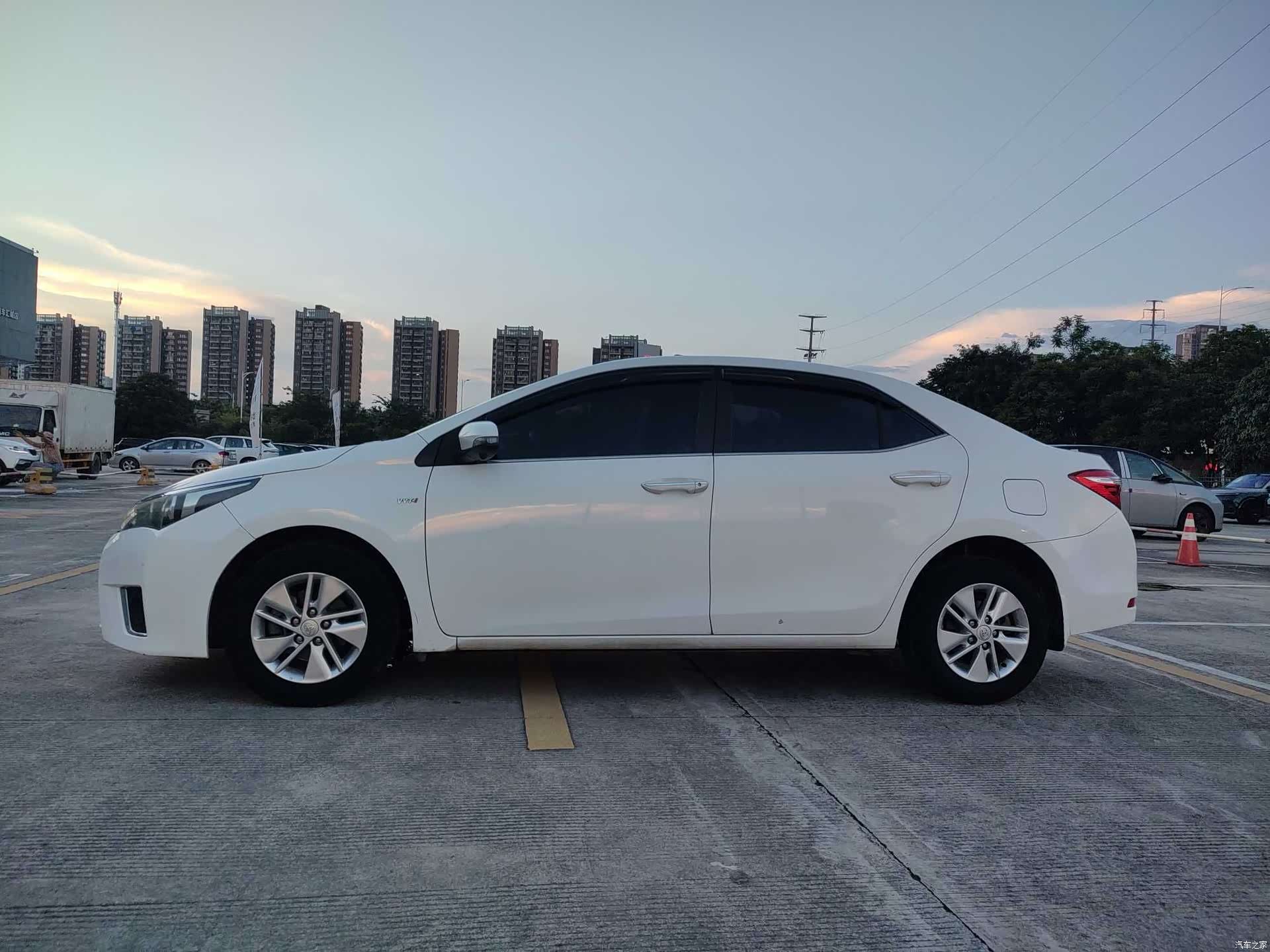Toyota Corolla, 2015 7