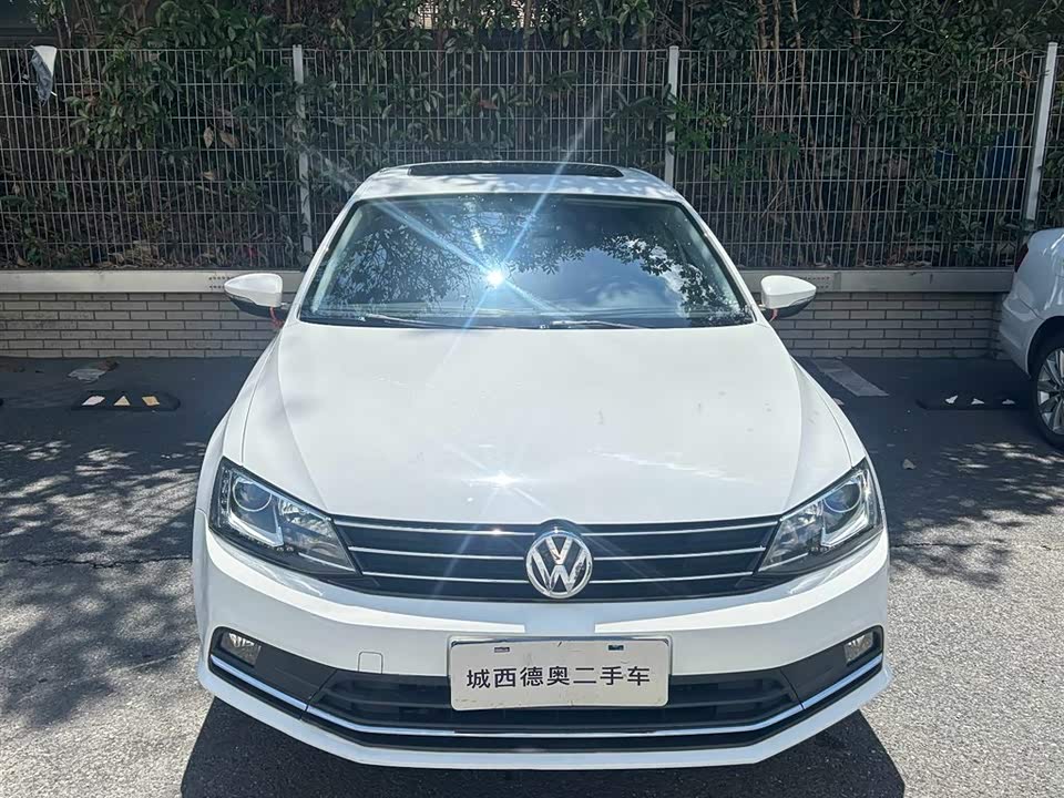 Volkswagen Sagitar Volkswagen Sagitar