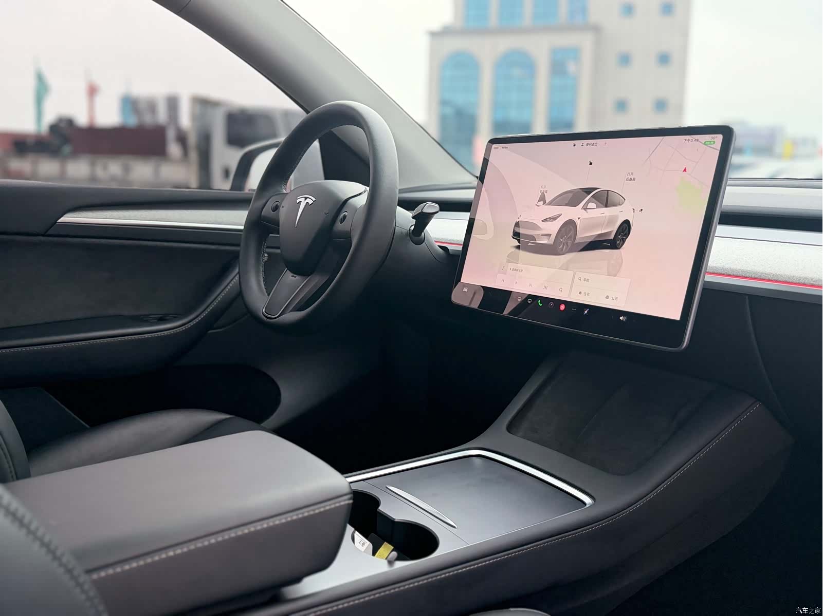 Tesla Model Y, 2024 14