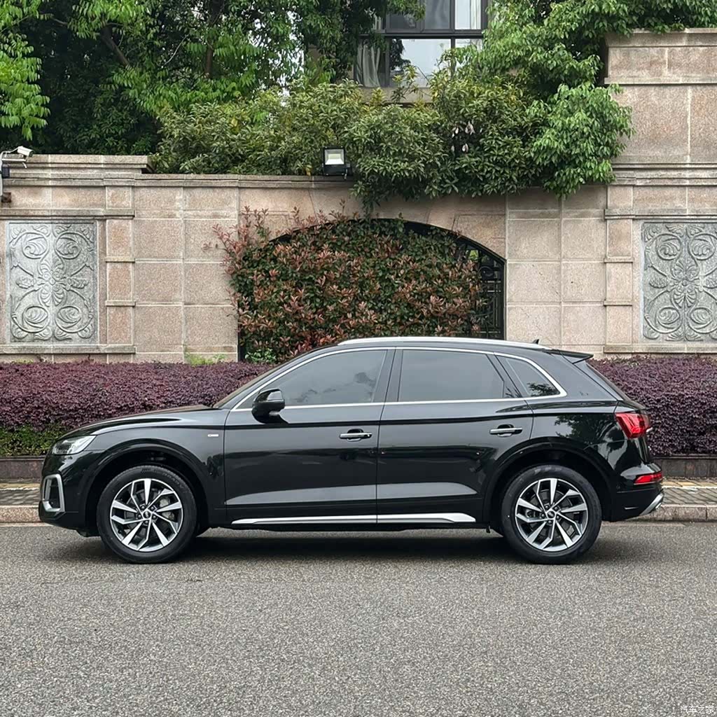 Audi Q5L, 2022 10