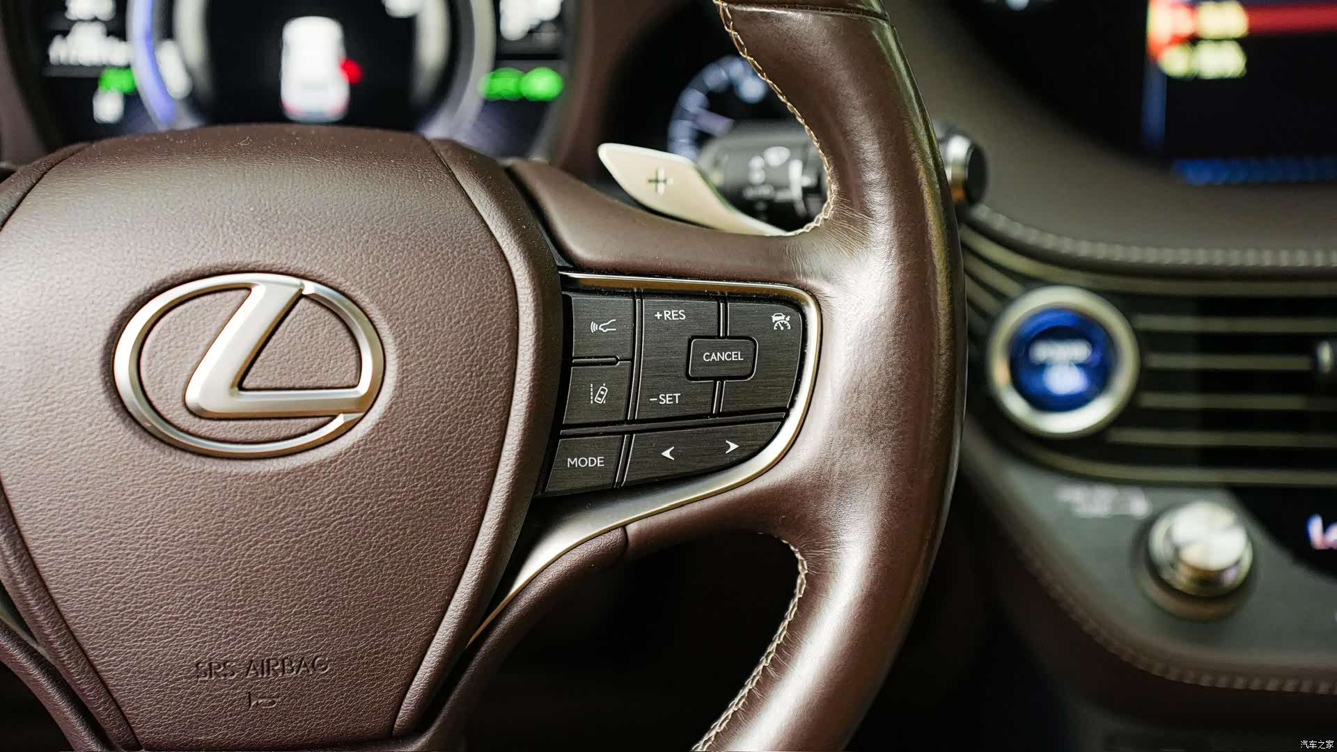 Lexus LS, 2019 22