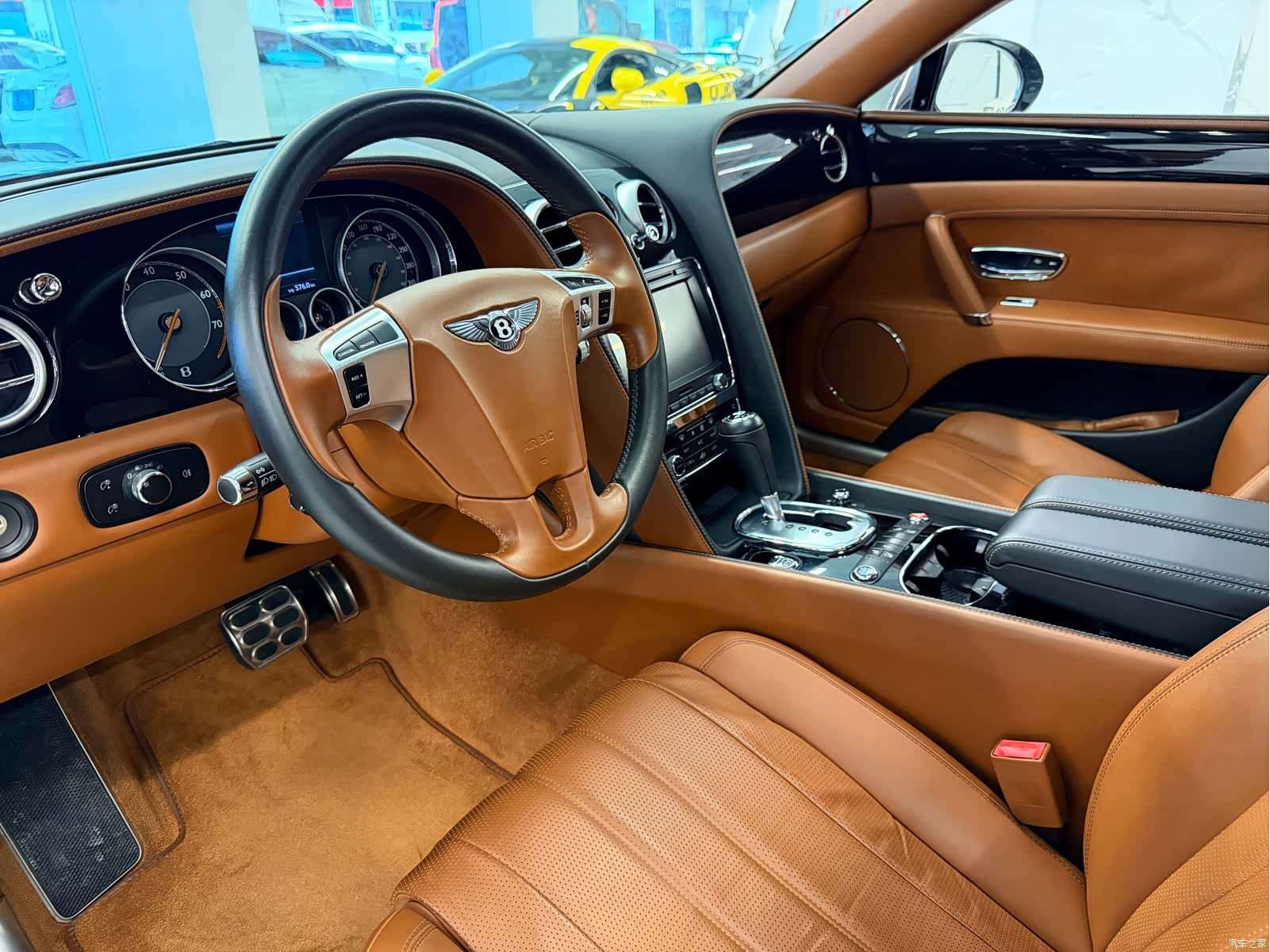 Bentley Flying Spur, 2014 4