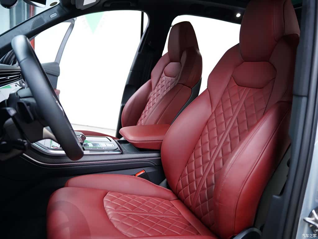 Audi Q7, 2024 27