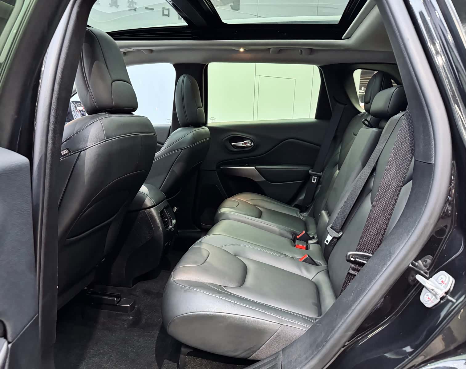 Jeep Cherokee, 2020 10