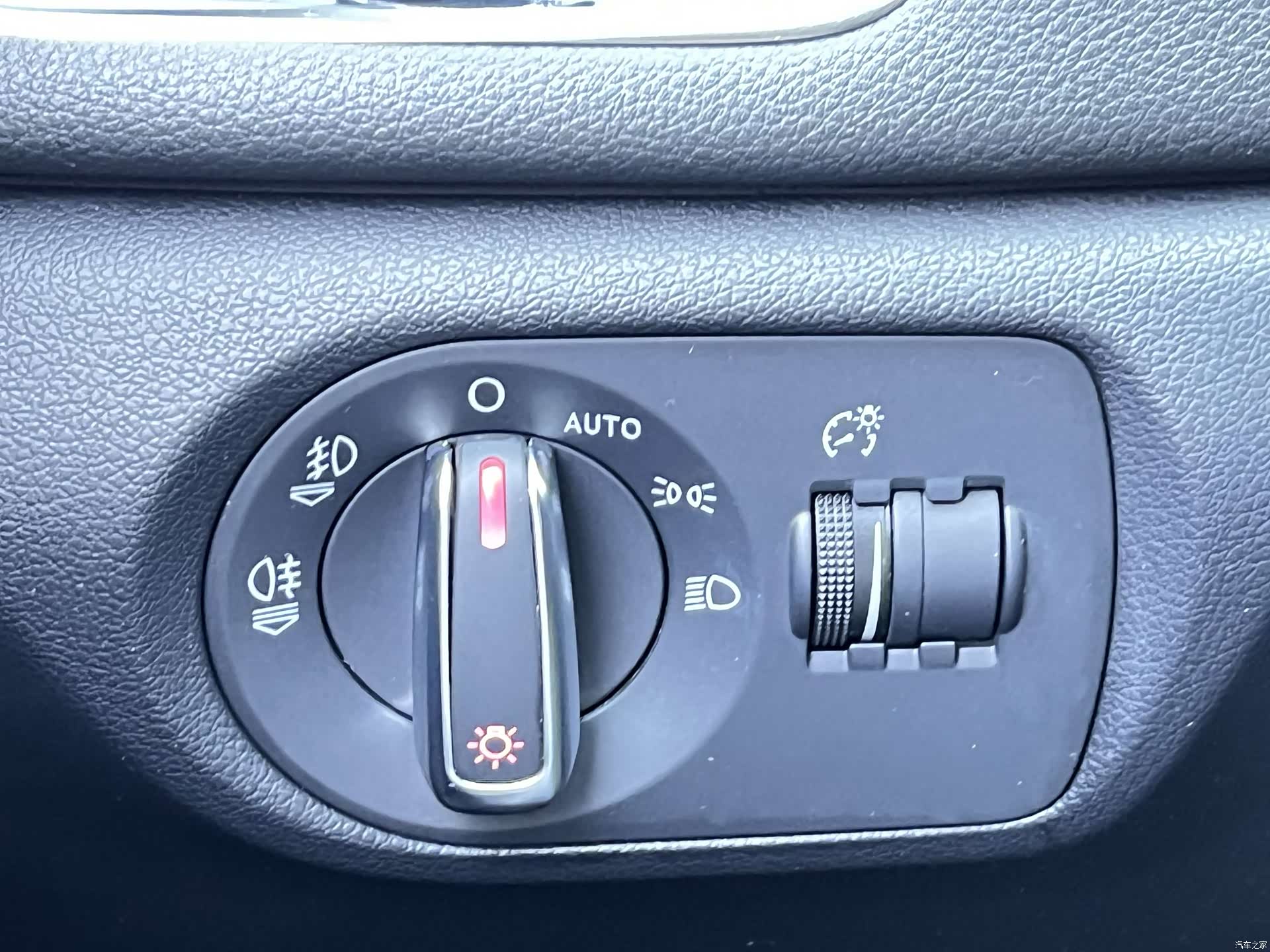 Audi Q3, 2014 32