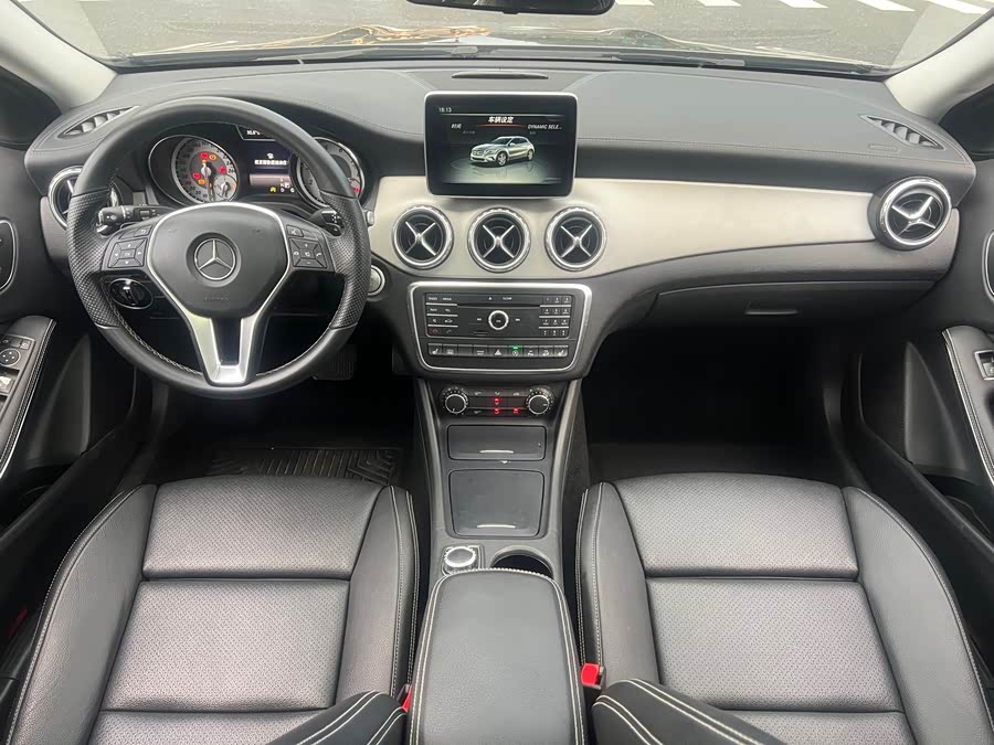 Mercedes-Benz GLA 2016, фото 15