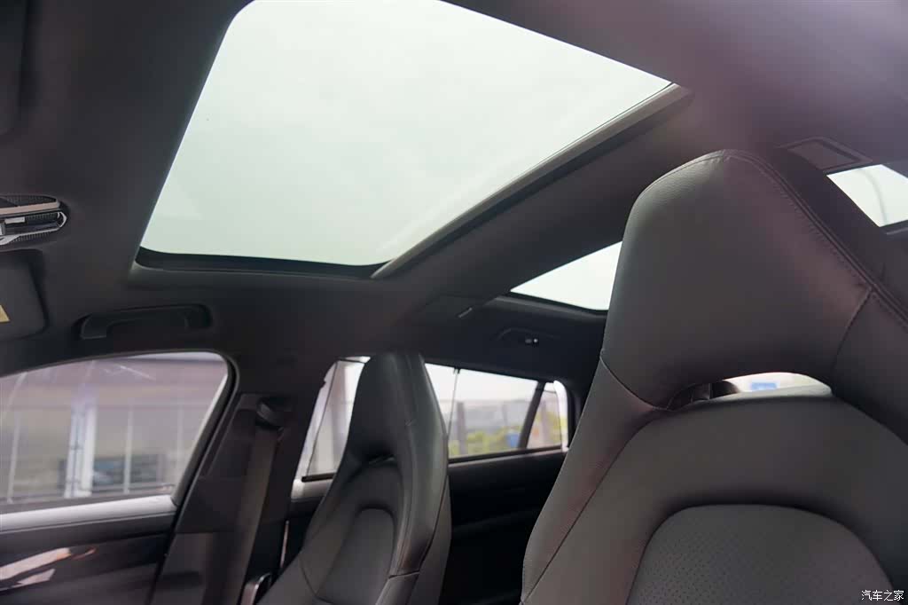 Porsche Panamera, 2018 12