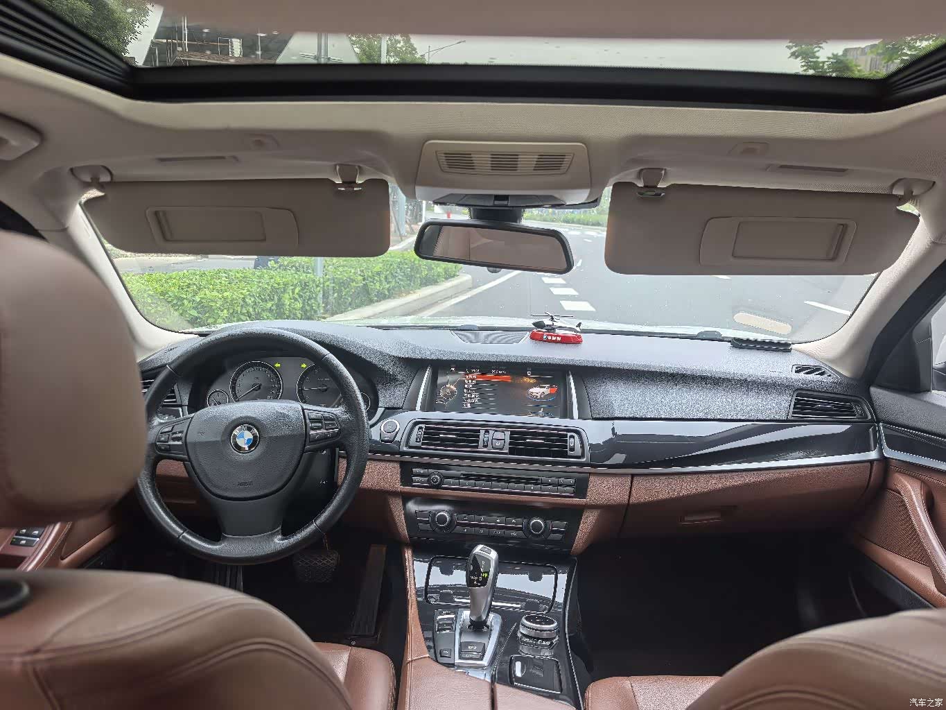 BMW 5 Series, 2015 9