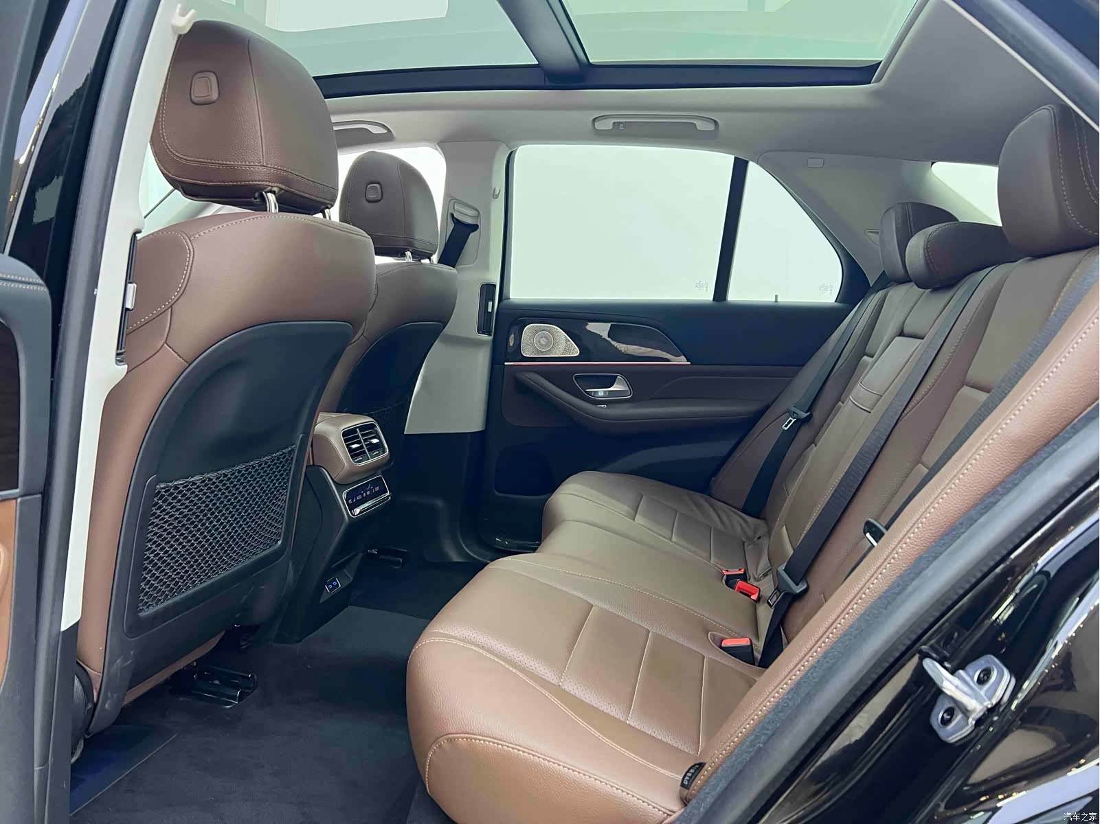 Mercedes-Benz GLE, 2023 14