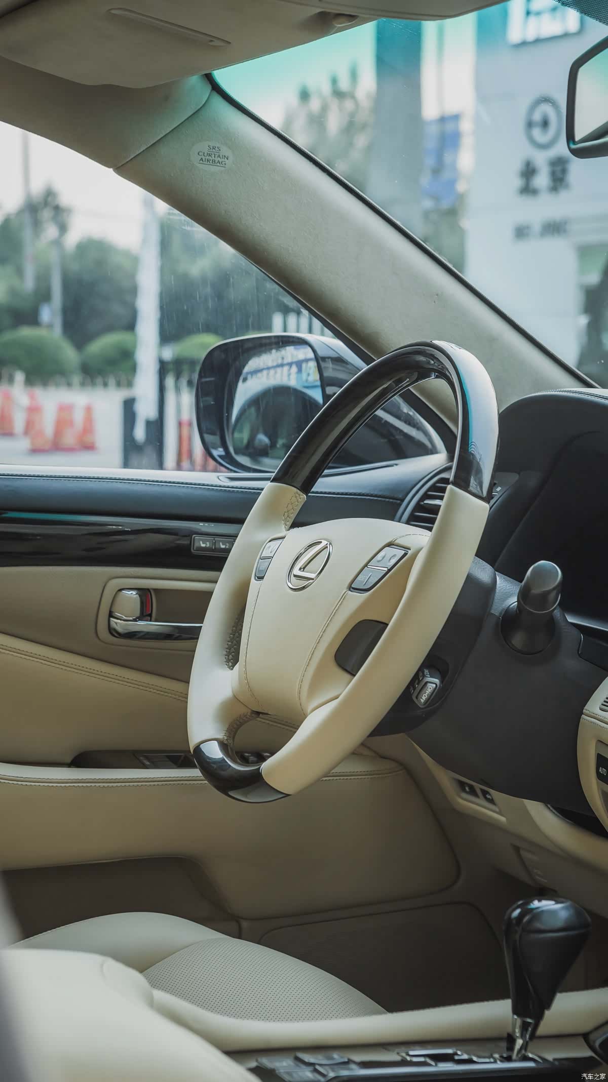 Lexus LS, 2011 9