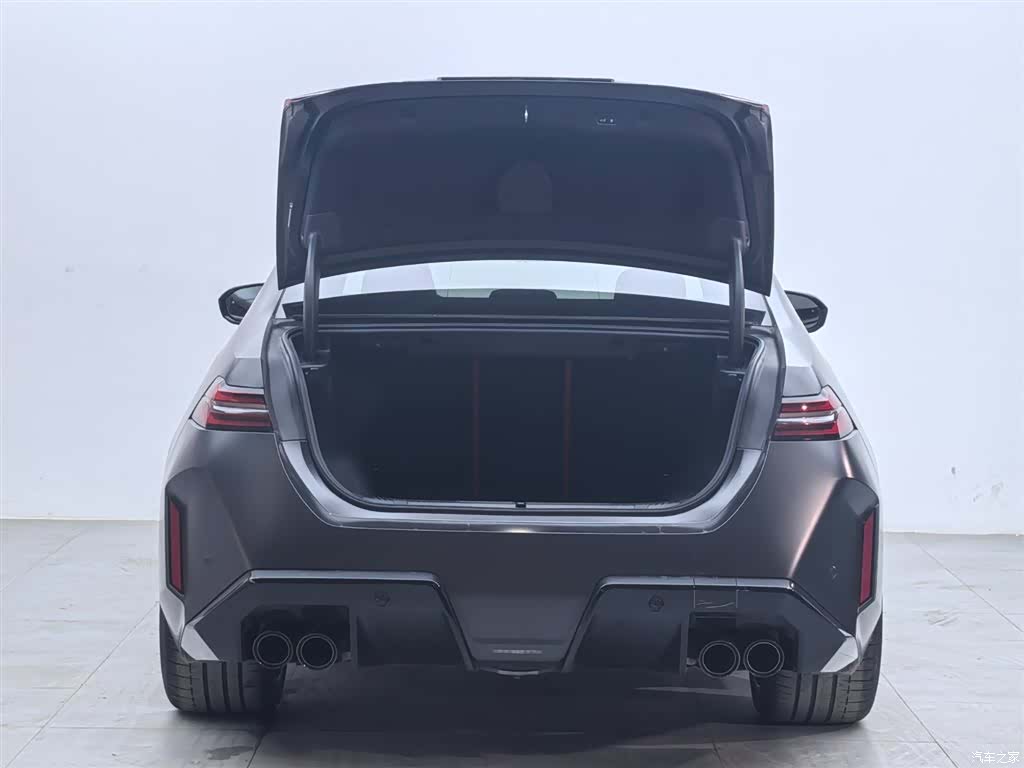 BMW M5, 1900 6