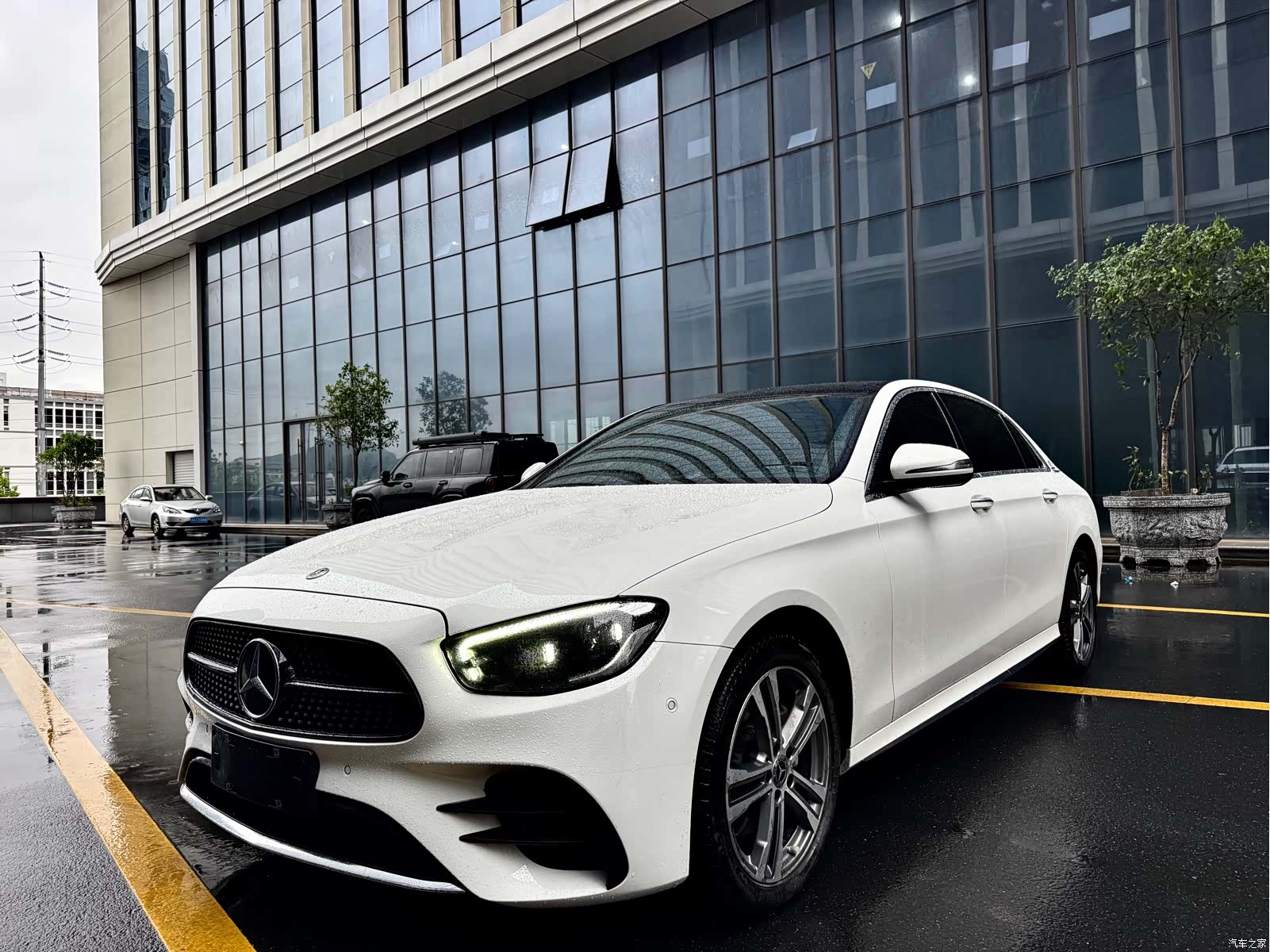 Mercedes-Benz E-Class, 2022 1