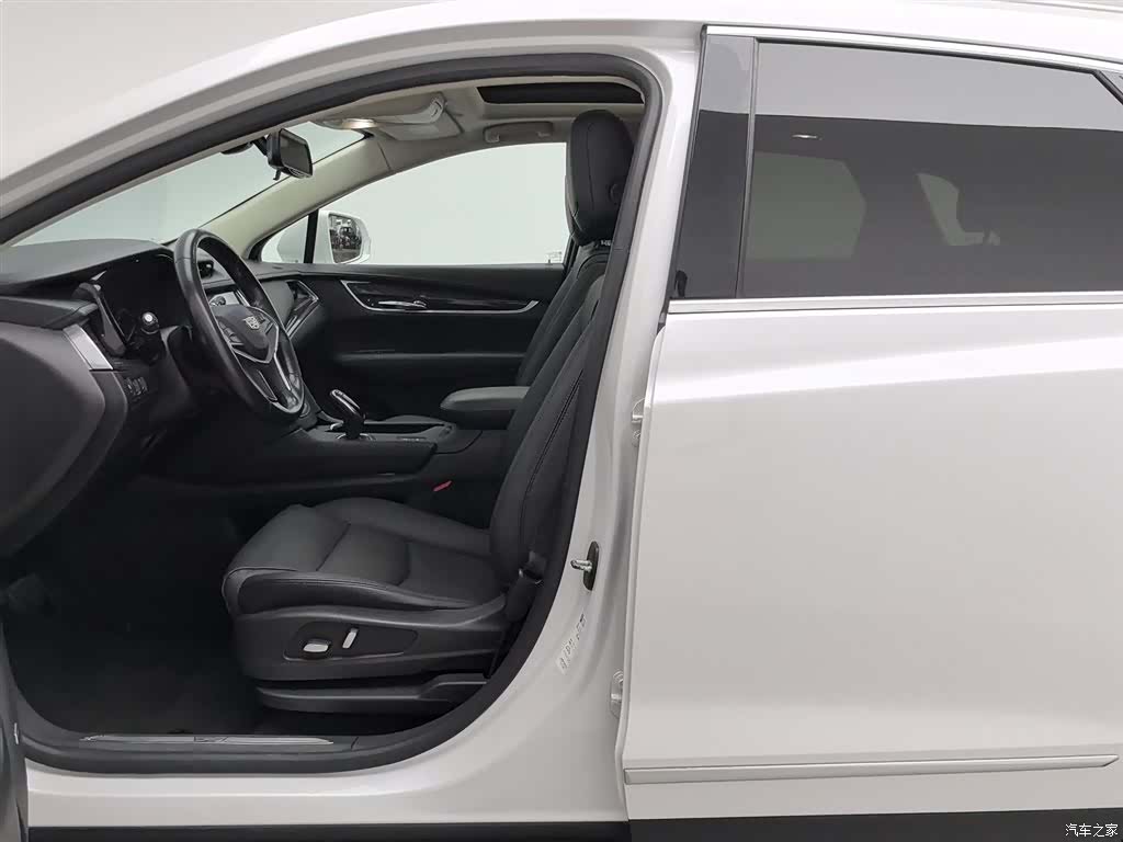 Cadillac XT5, 2017 10