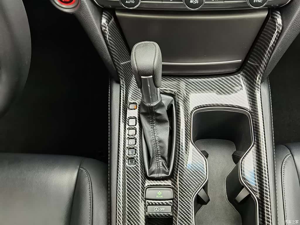 Honda Accord, 2018 13