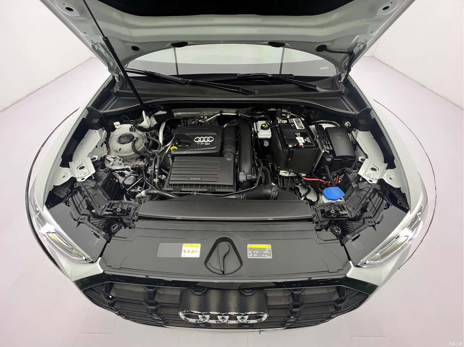 Audi Q3, 2022 8