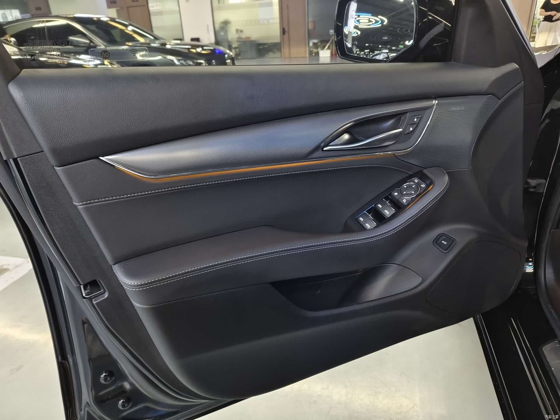 Cadillac CT5, 2024 все фото