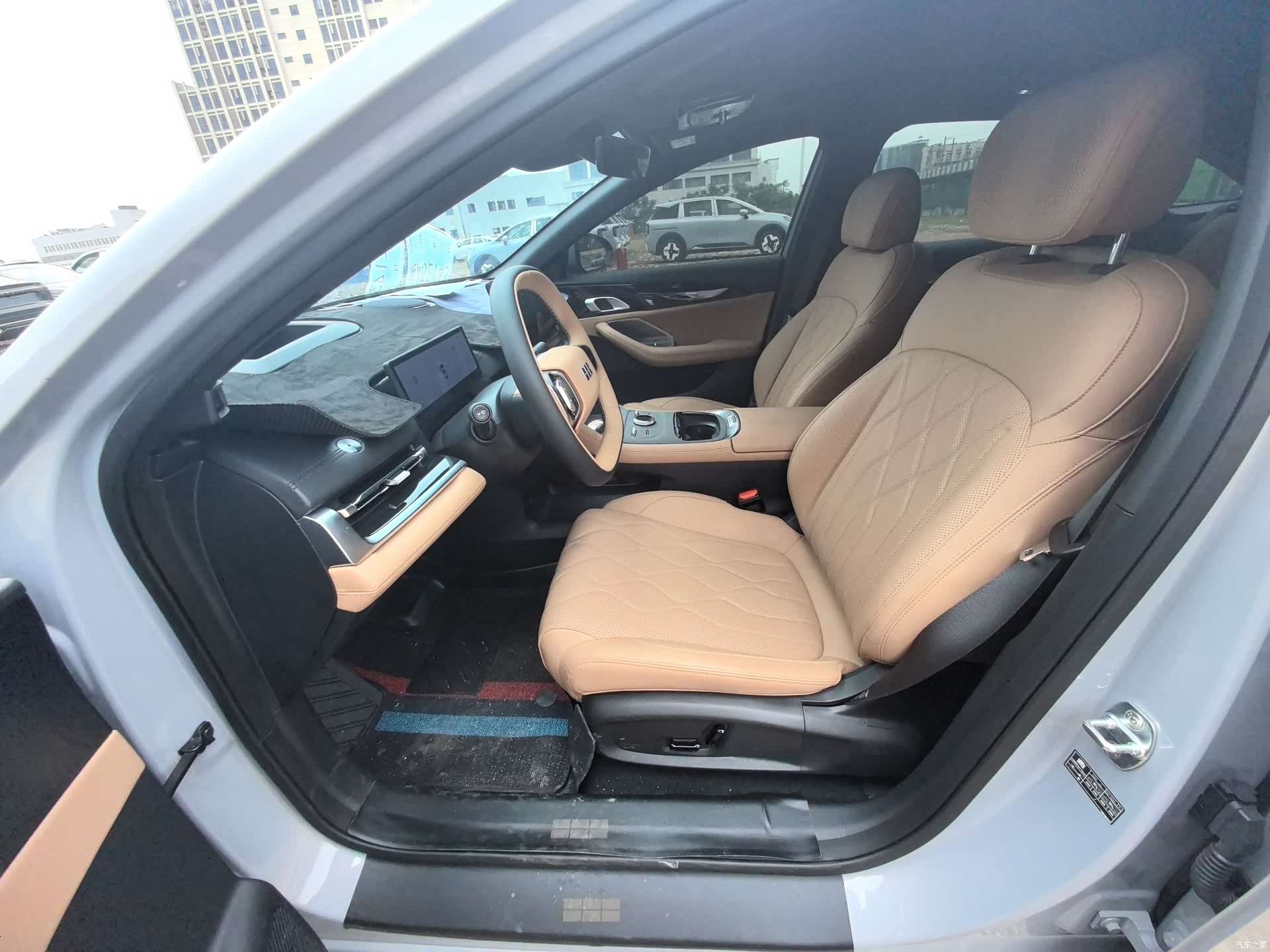 Geely A7, 2025 10