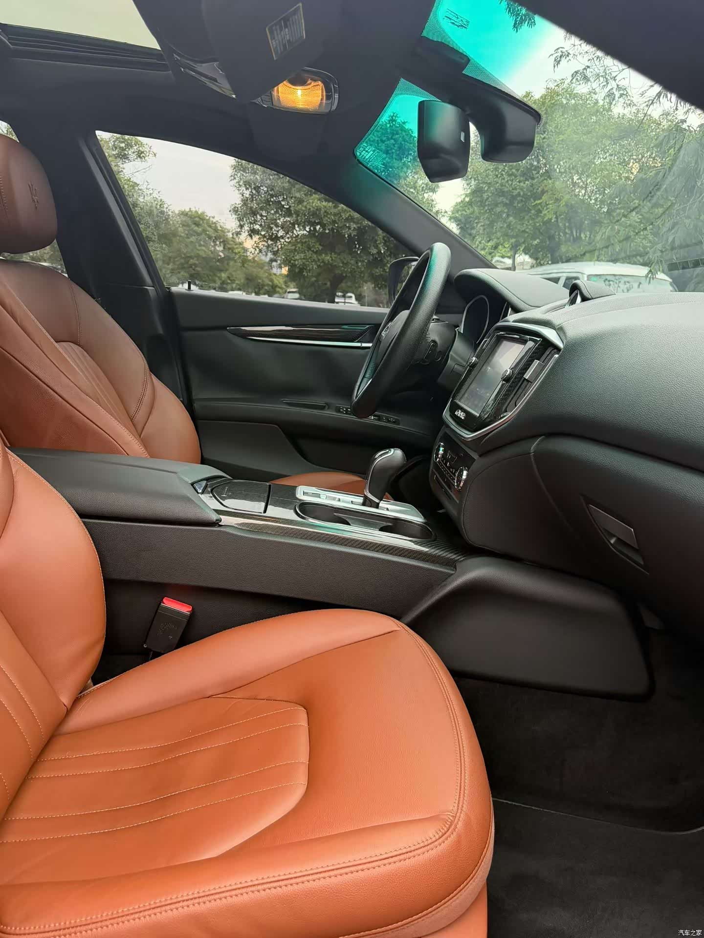 Maserati Ghibli, 2017 все фото