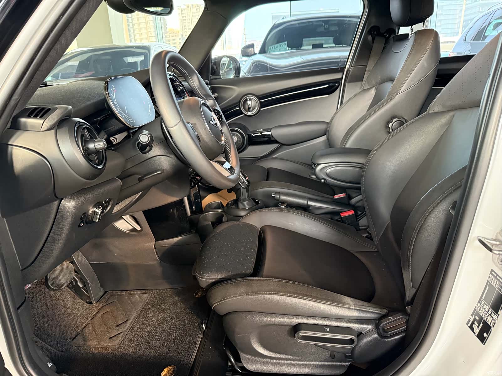 Mini Cooper, 2023 10