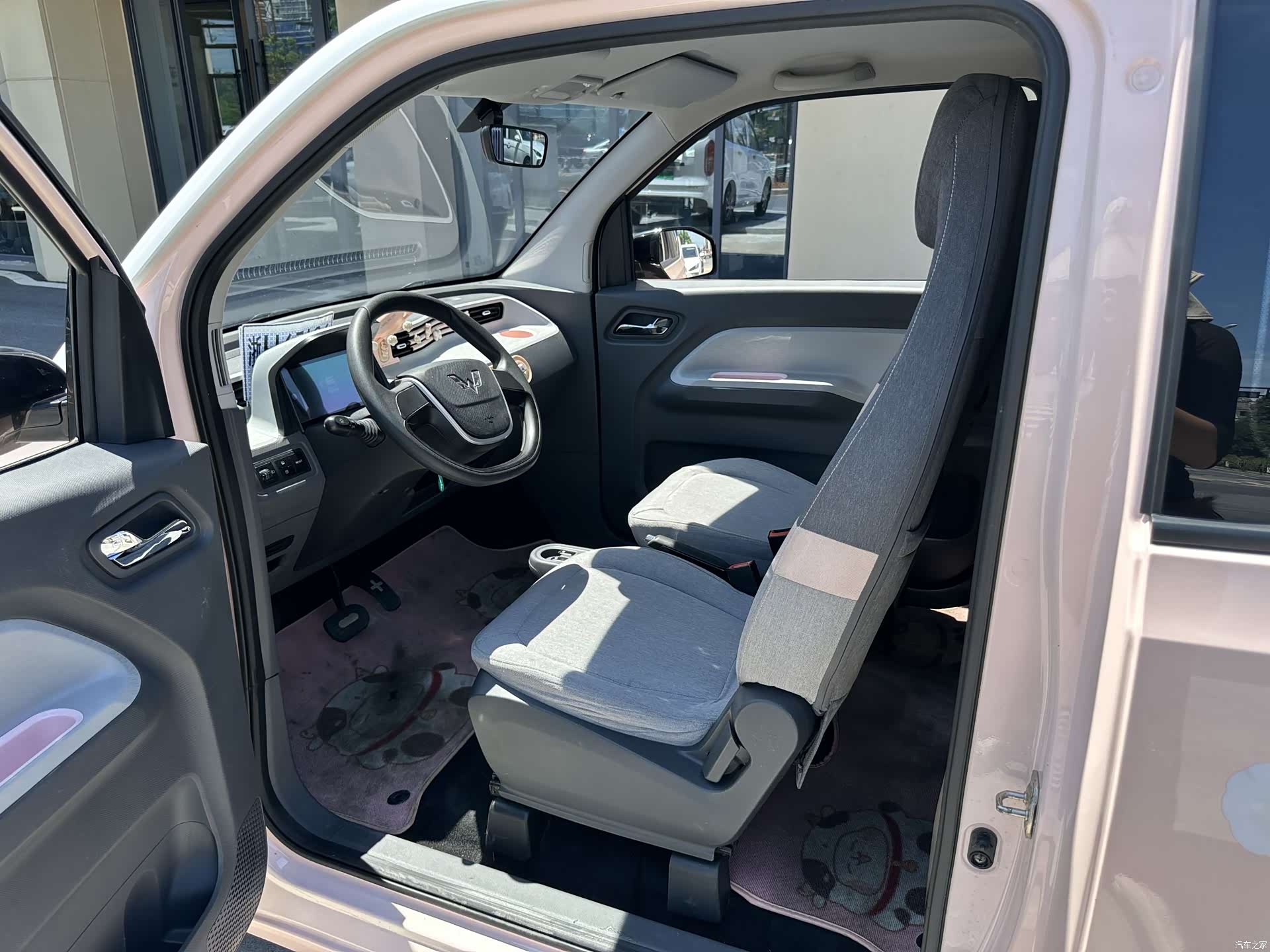 Wuling MINIEV, 2021 11