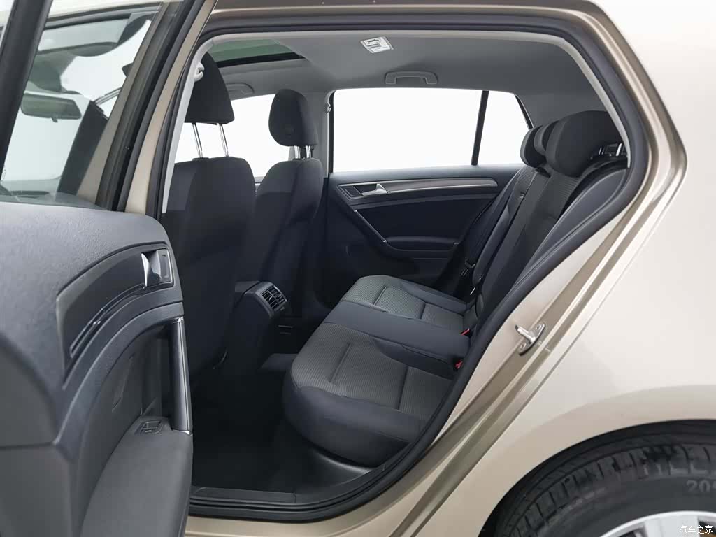 Volkswagen Golf, 2015 15