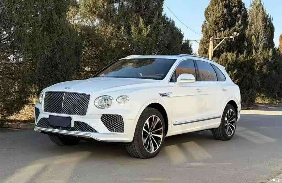 Bentley Bentayga, 2021 4