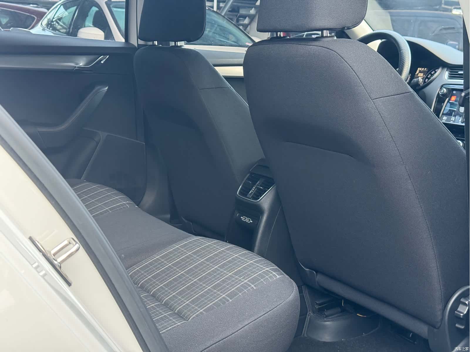 Skoda Octavia, 2019 7