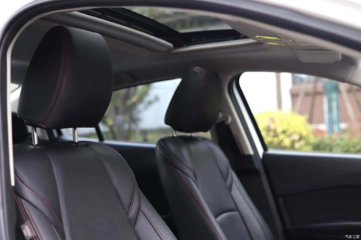 Mazda Mazda3, 2016 3