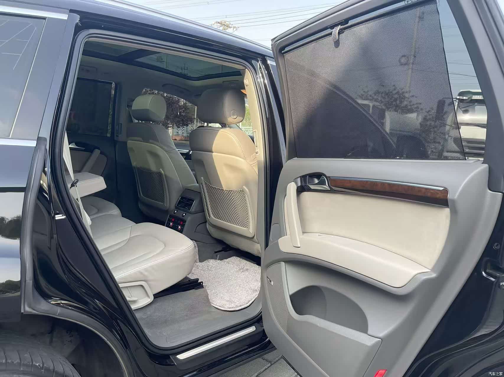Audi Q7, 2011 15
