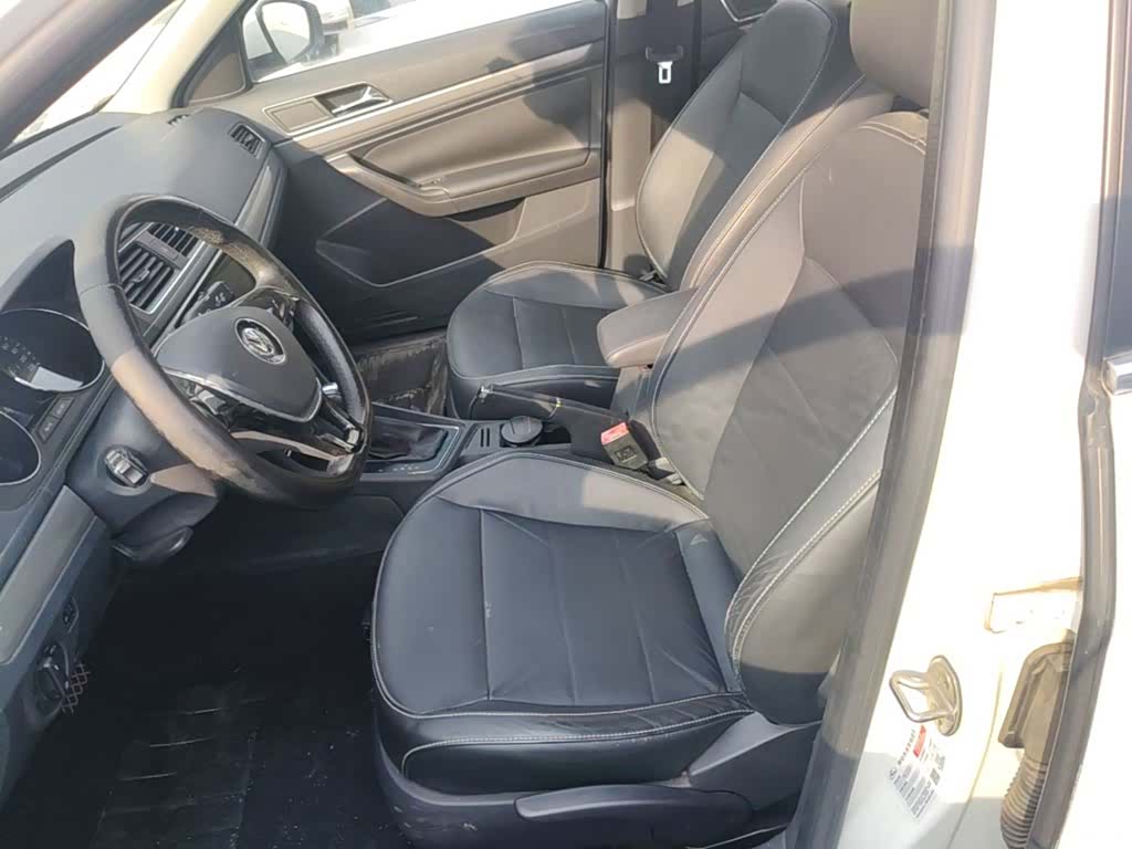 Volkswagen Lavida, 2016 15