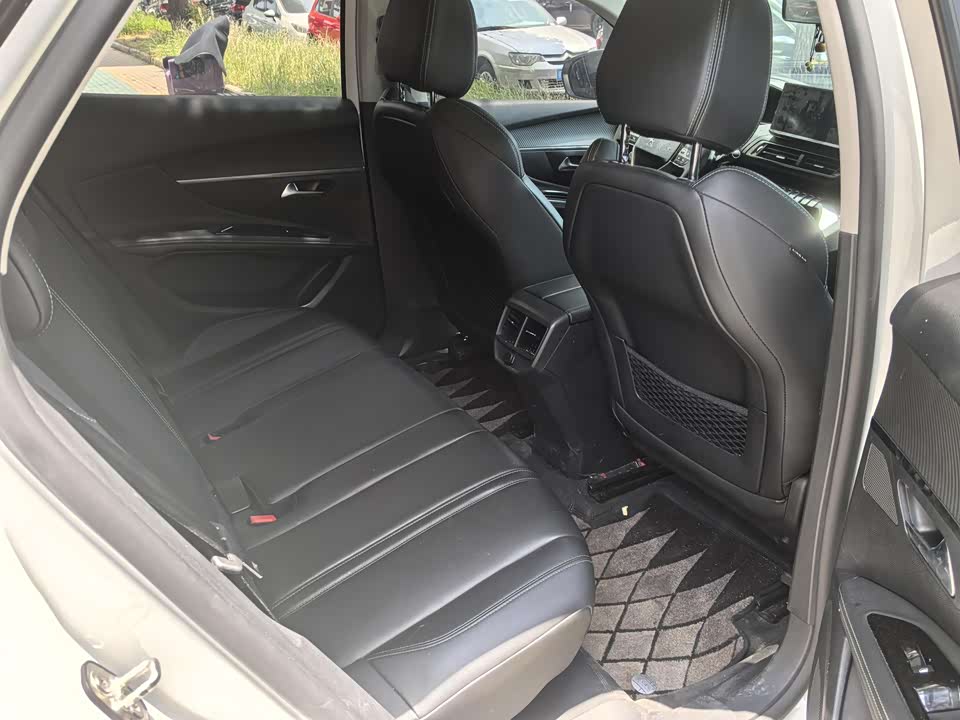 Peugeot 4008 Peugeot 4008