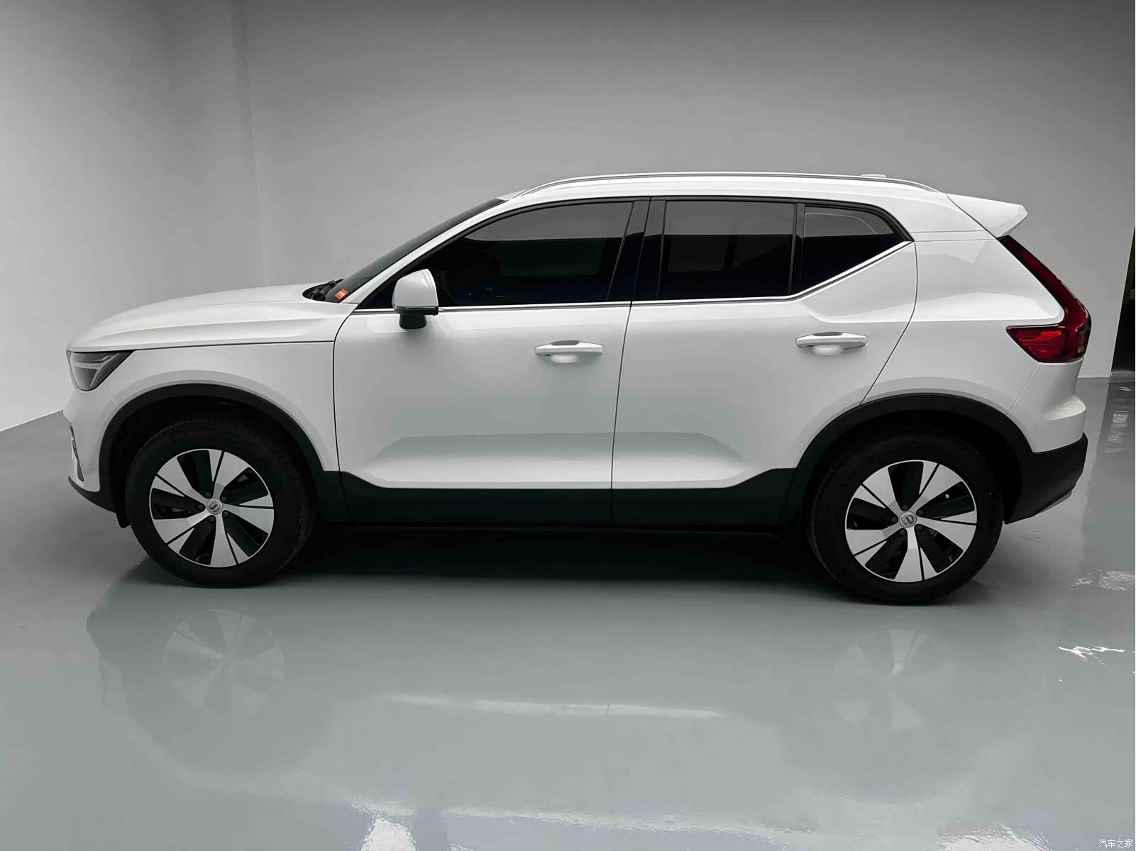Volvo XC40, 2024 17