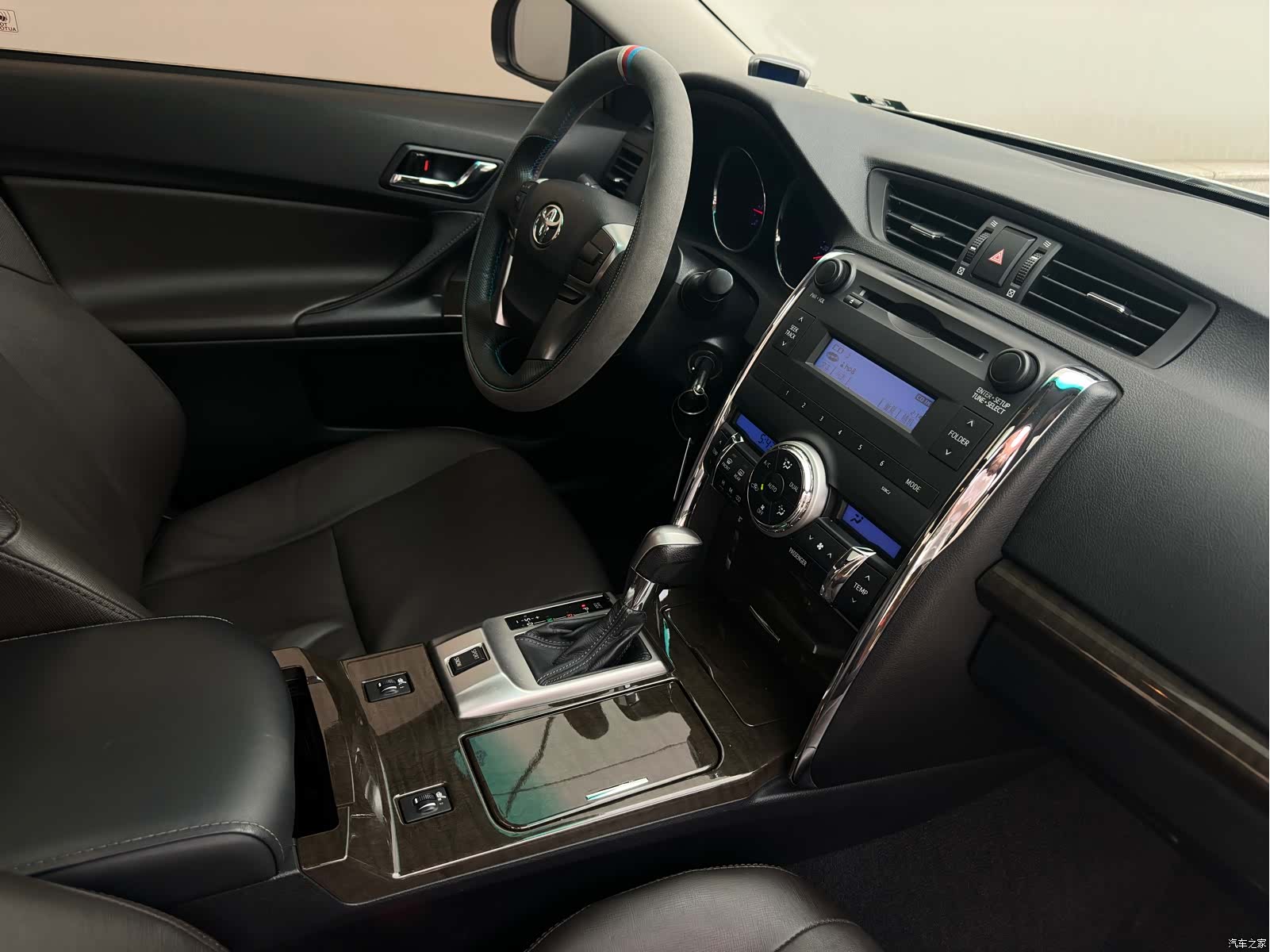 Toyota 2.5V, 2017 9