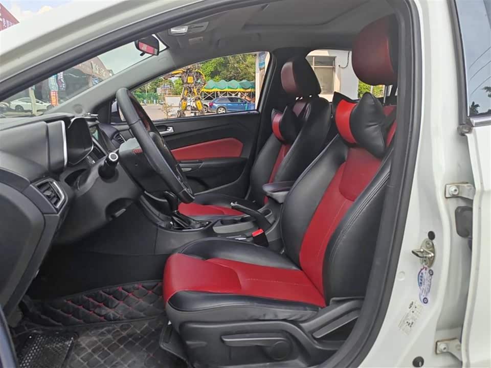 Chery Arrizo 5