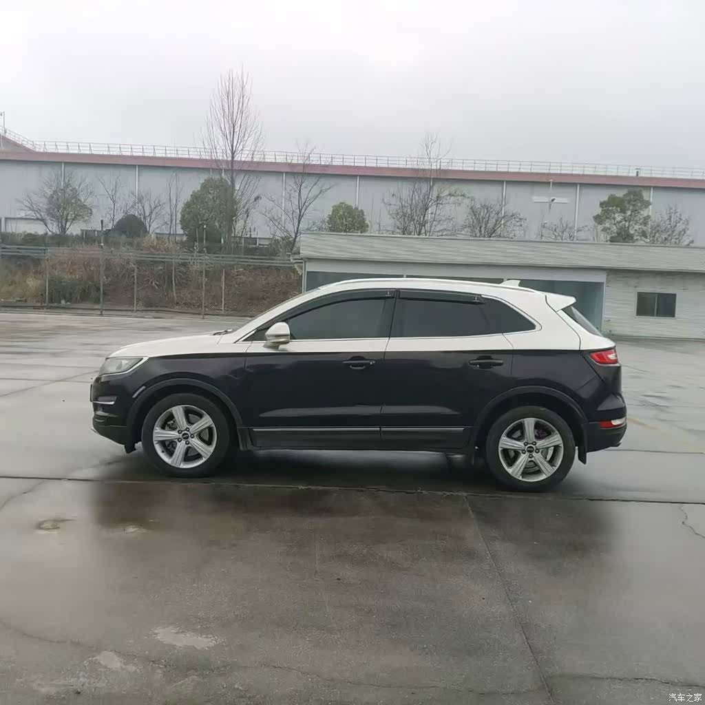 Lincoln MKC, 2017 16