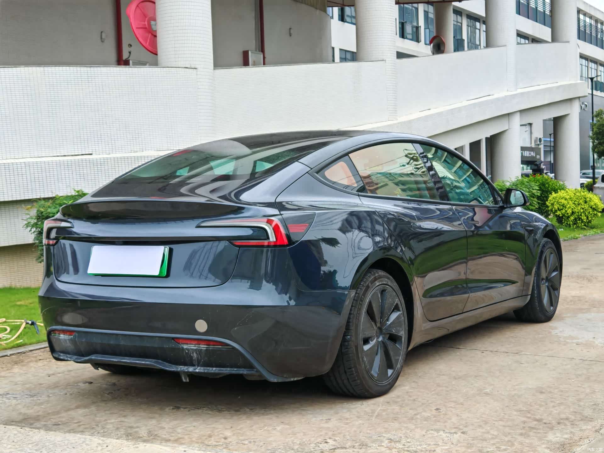Tesla Model 3, 2024 6