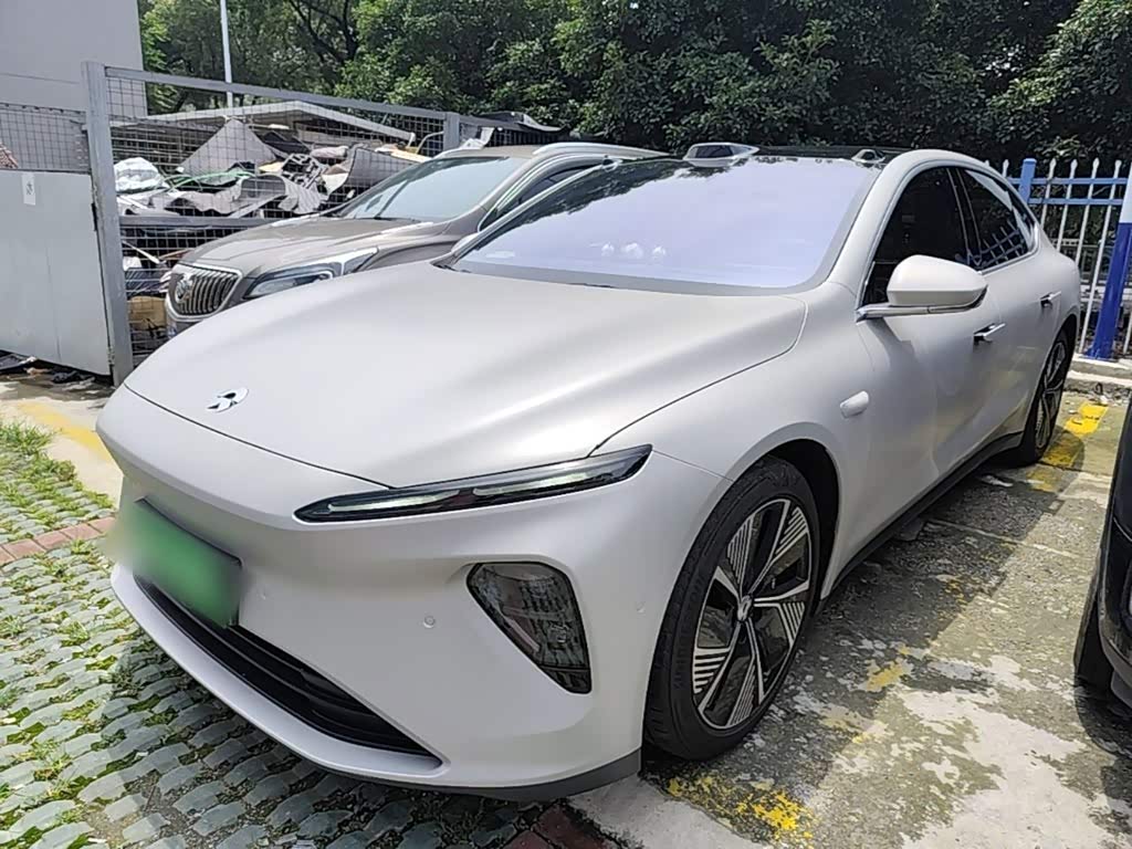 NIO ET7