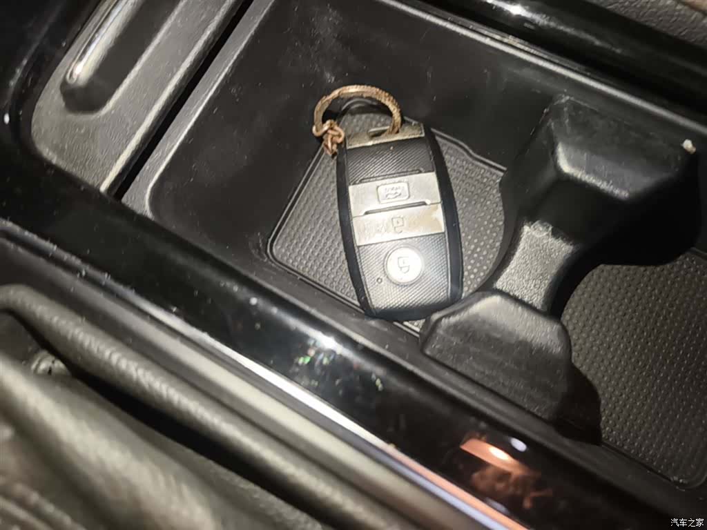 Kia GLS, 2018 9