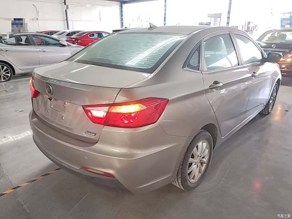 Changan V7, 2016 7