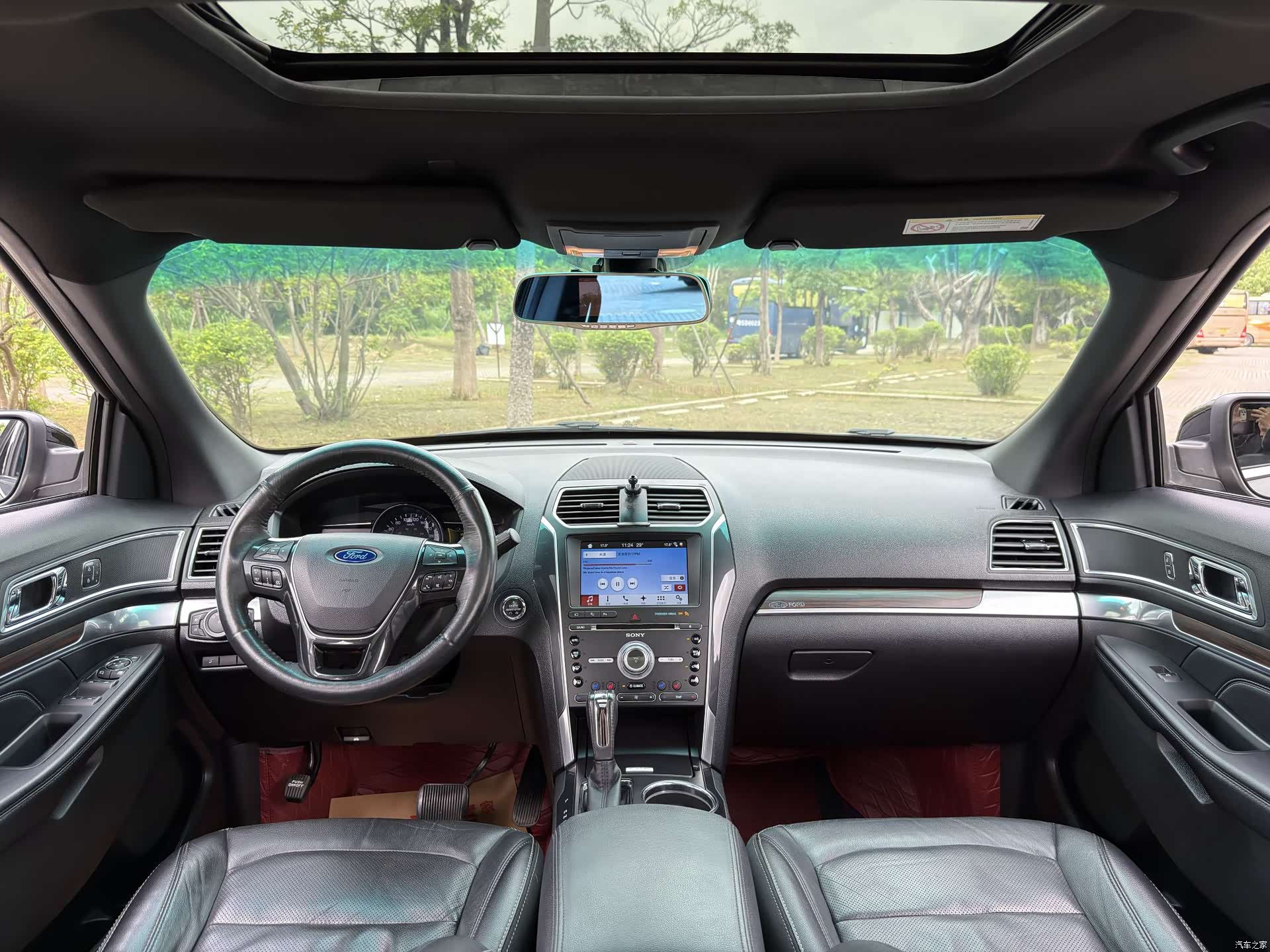 Ford Explorer, 2017 все фото