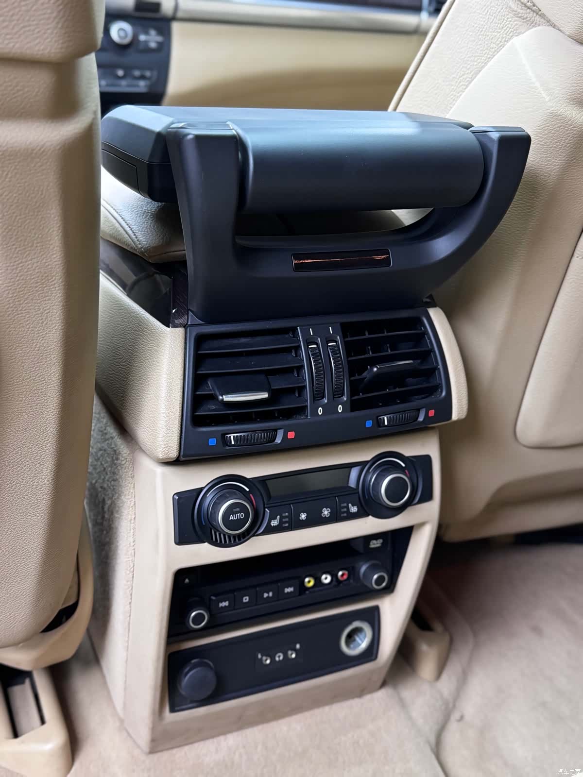 BMW X5, 2008 9