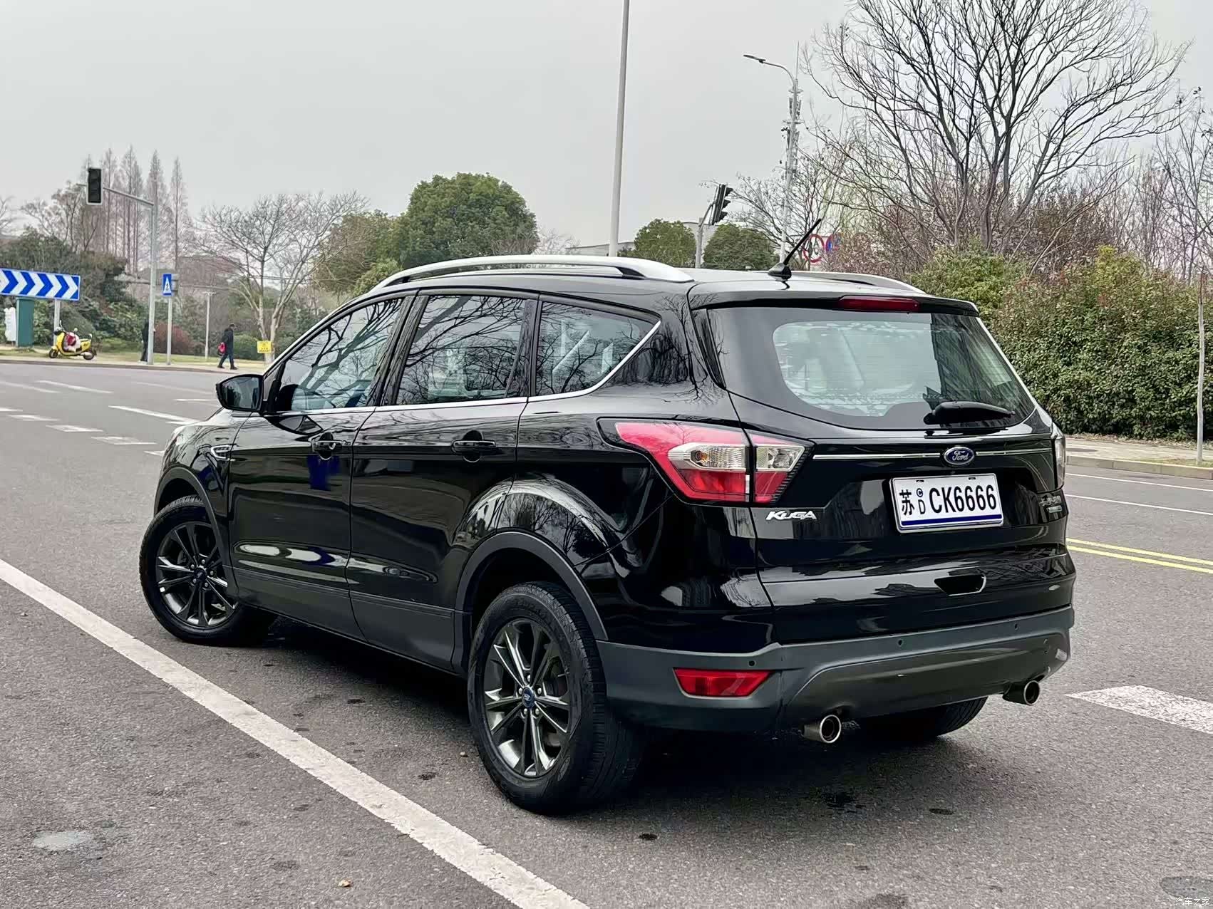 Ford Kuga, 2020 8